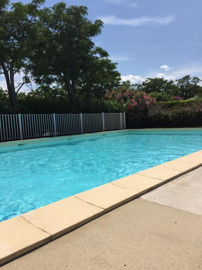 Appartement Residence Prive Avec Parking Wifi Clim Piscine Avignon Exterior foto