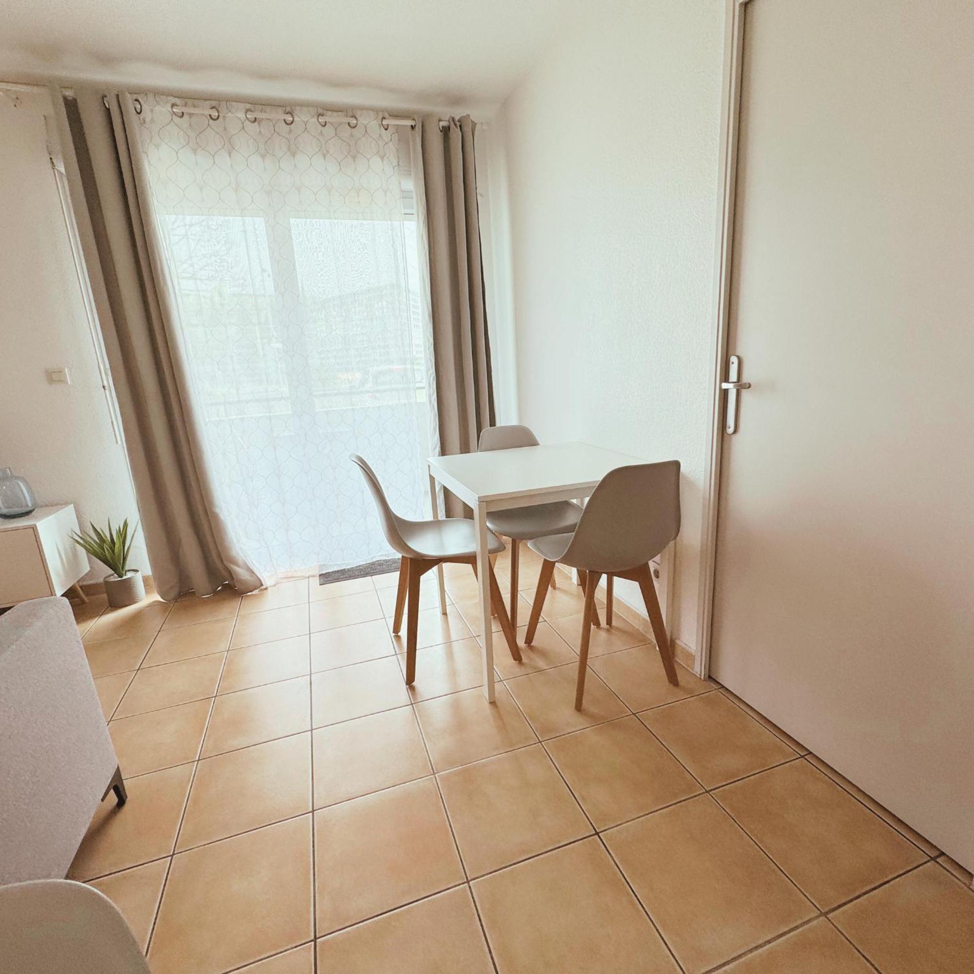 Appartement Residence Prive Avec Parking Wifi Clim Piscine Avignon Exterior foto