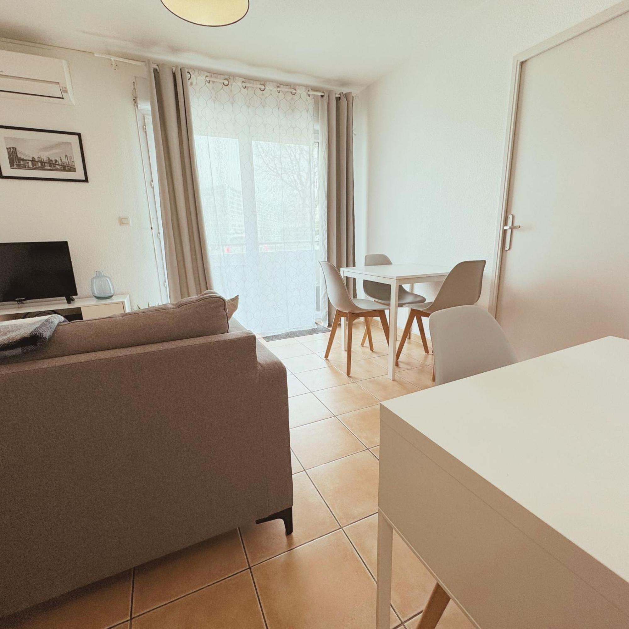 Appartement Residence Prive Avec Parking Wifi Clim Piscine Avignon Exterior foto