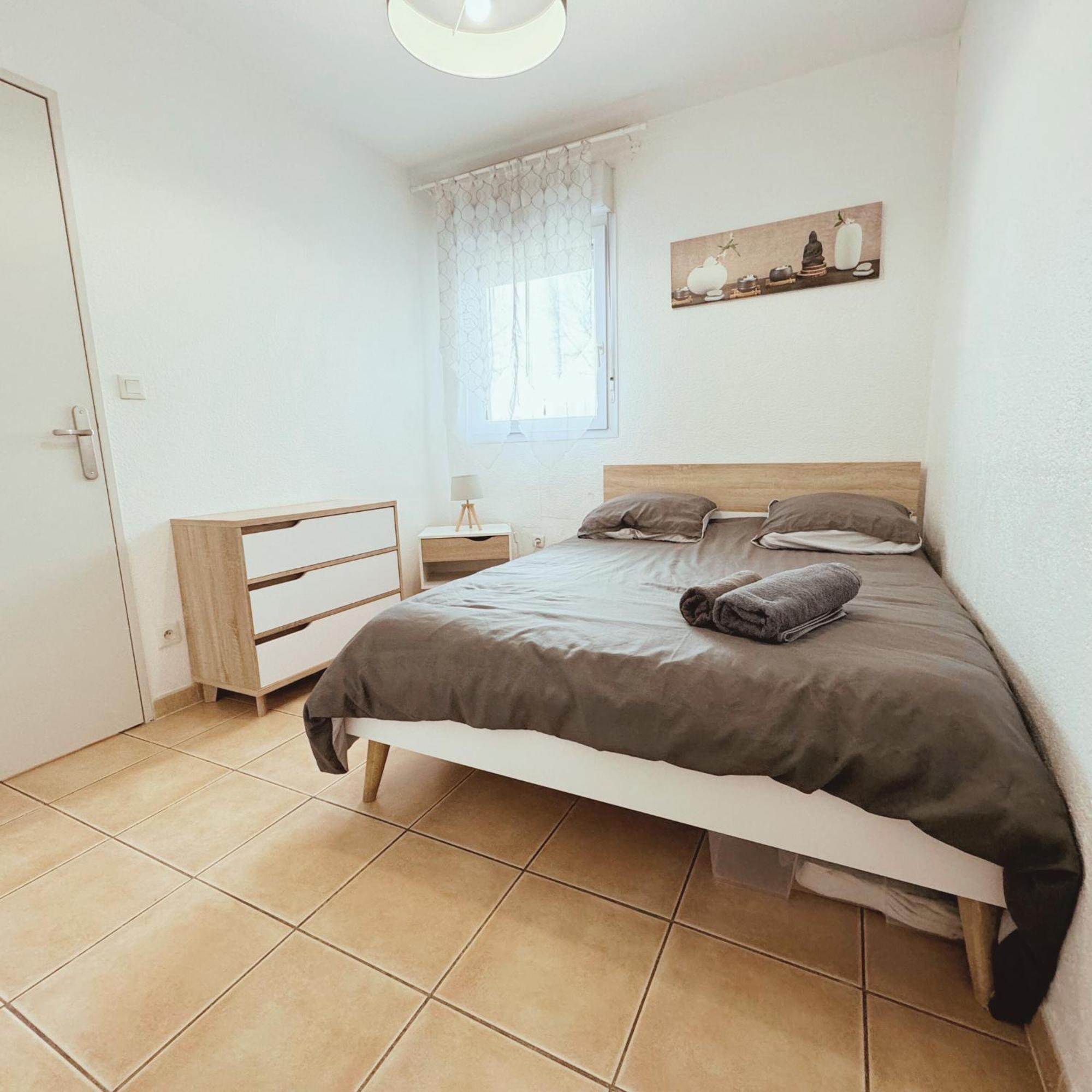 Appartement Residence Prive Avec Parking Wifi Clim Piscine Avignon Exterior foto