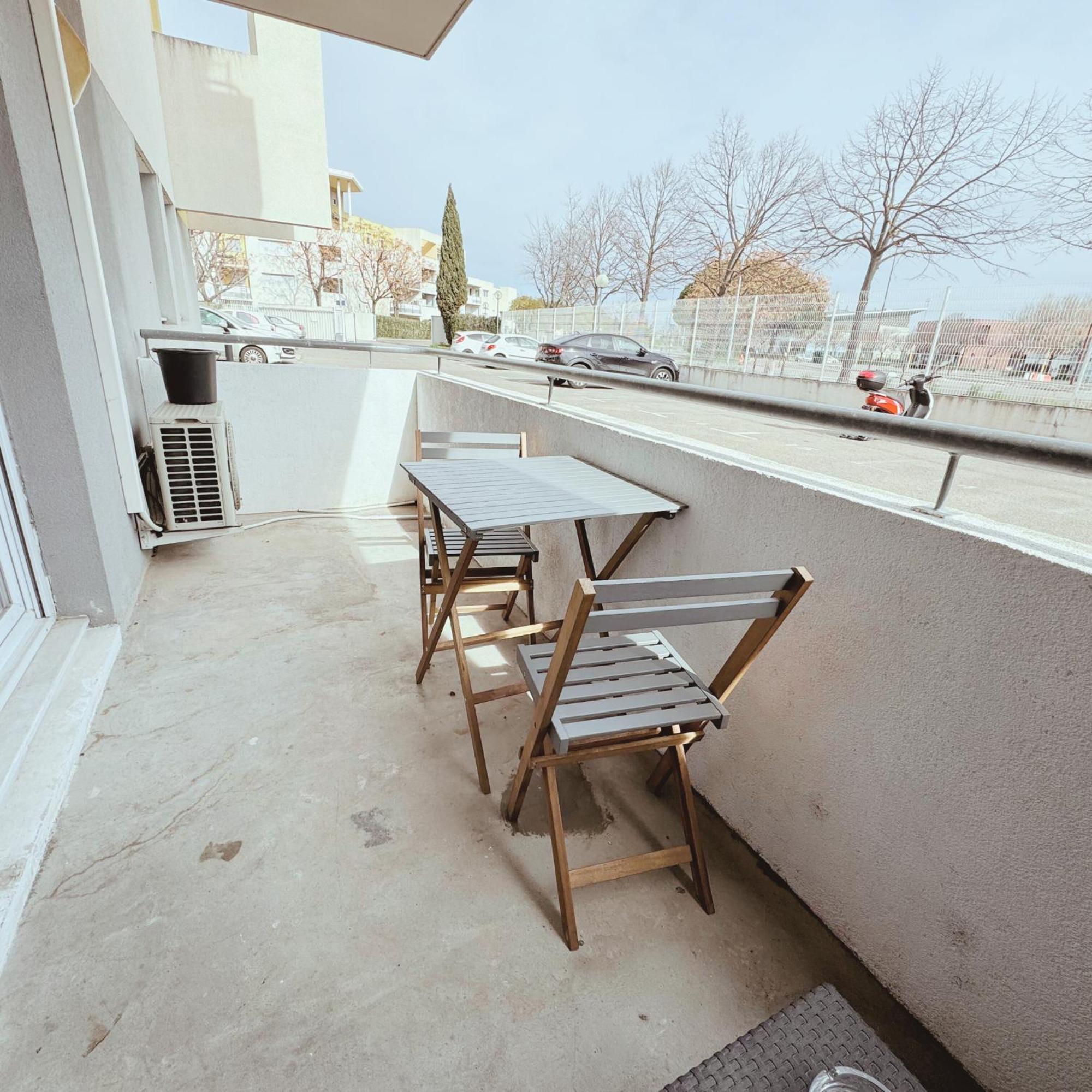 Appartement Residence Prive Avec Parking Wifi Clim Piscine Avignon Exterior foto